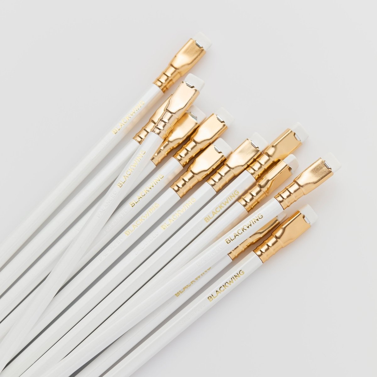 Blackwing Pearl Pencils (Set of 12) 15 Blackwing Pearl Pencils (Set of 12)
